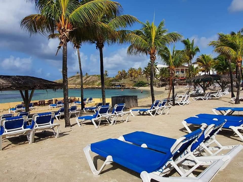 Studio Le Titoune Acces Plage St-Francois Avec Reservoir D'Eau Automatique Saint-Francois  Luaran gambar